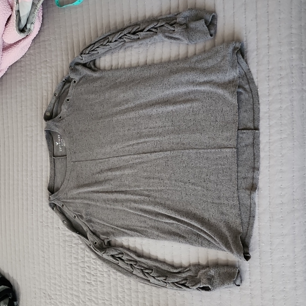 Cute cold shoulder lightweight shirt